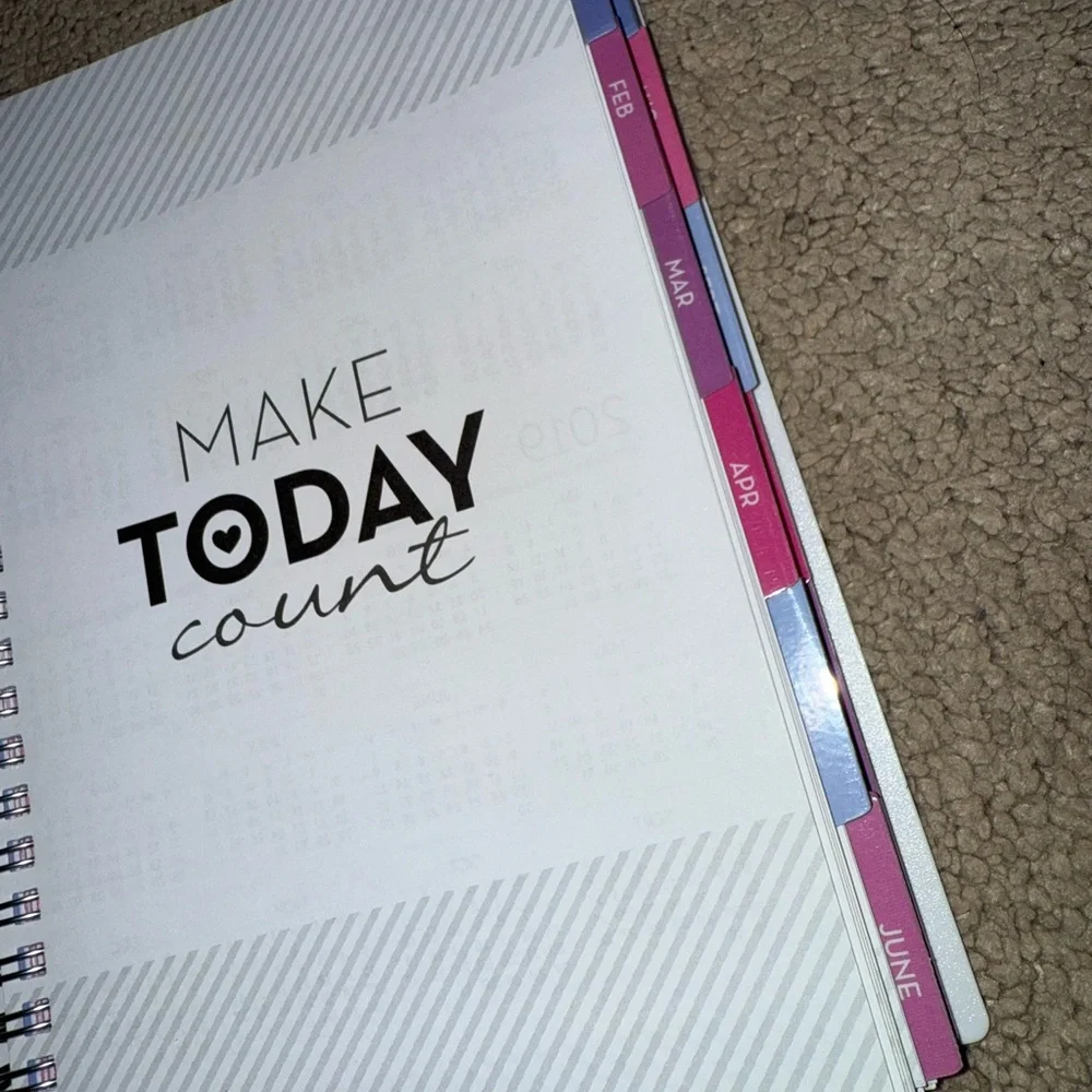 Studio C Inspirational Spiral Agenda